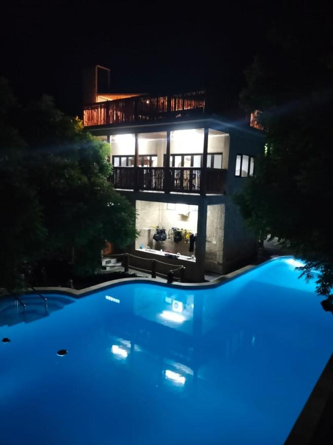 Lunar Dive Resort: Bamboo Villas 库布 外观 照片