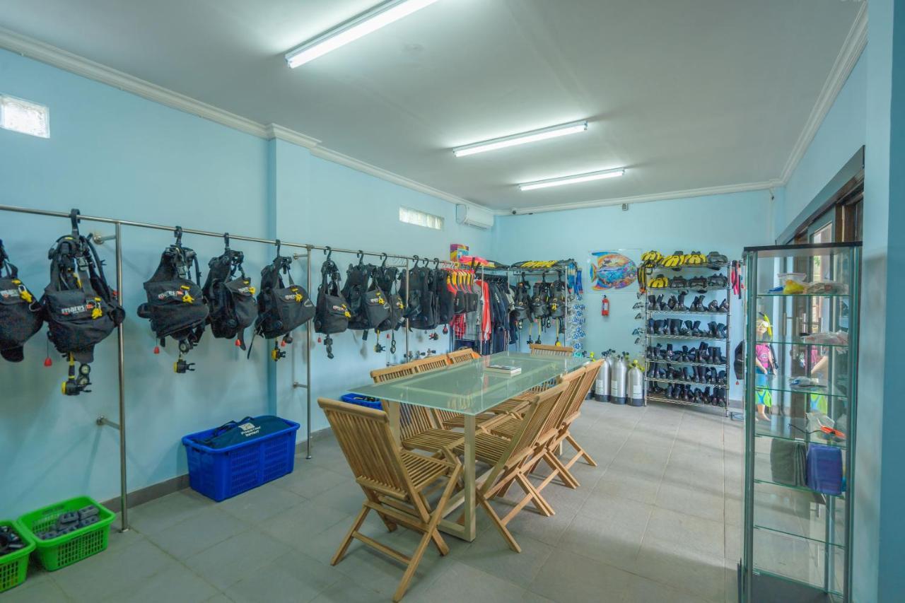 Lunar Dive Resort: Bamboo Villas 库布 外观 照片