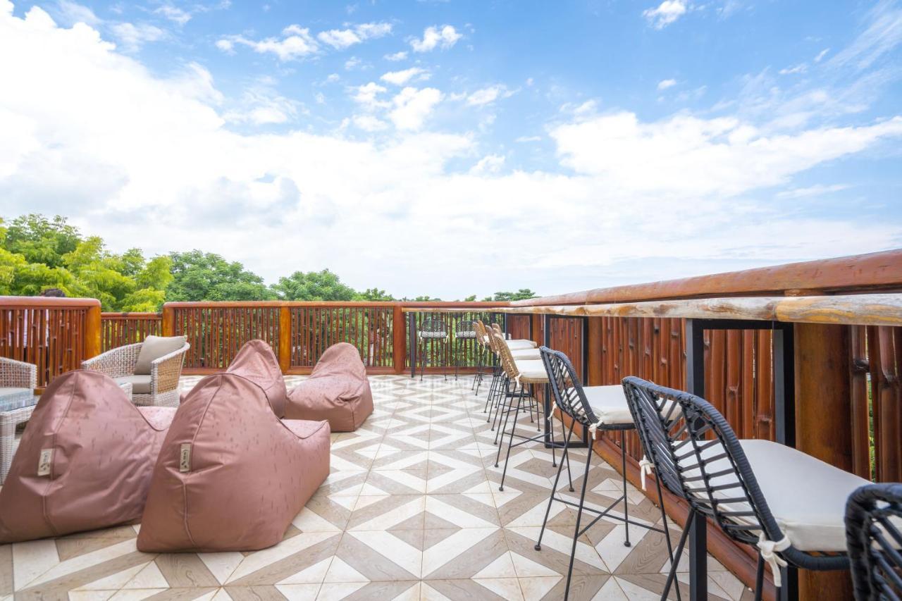 Lunar Dive Resort: Bamboo Villas 库布 外观 照片