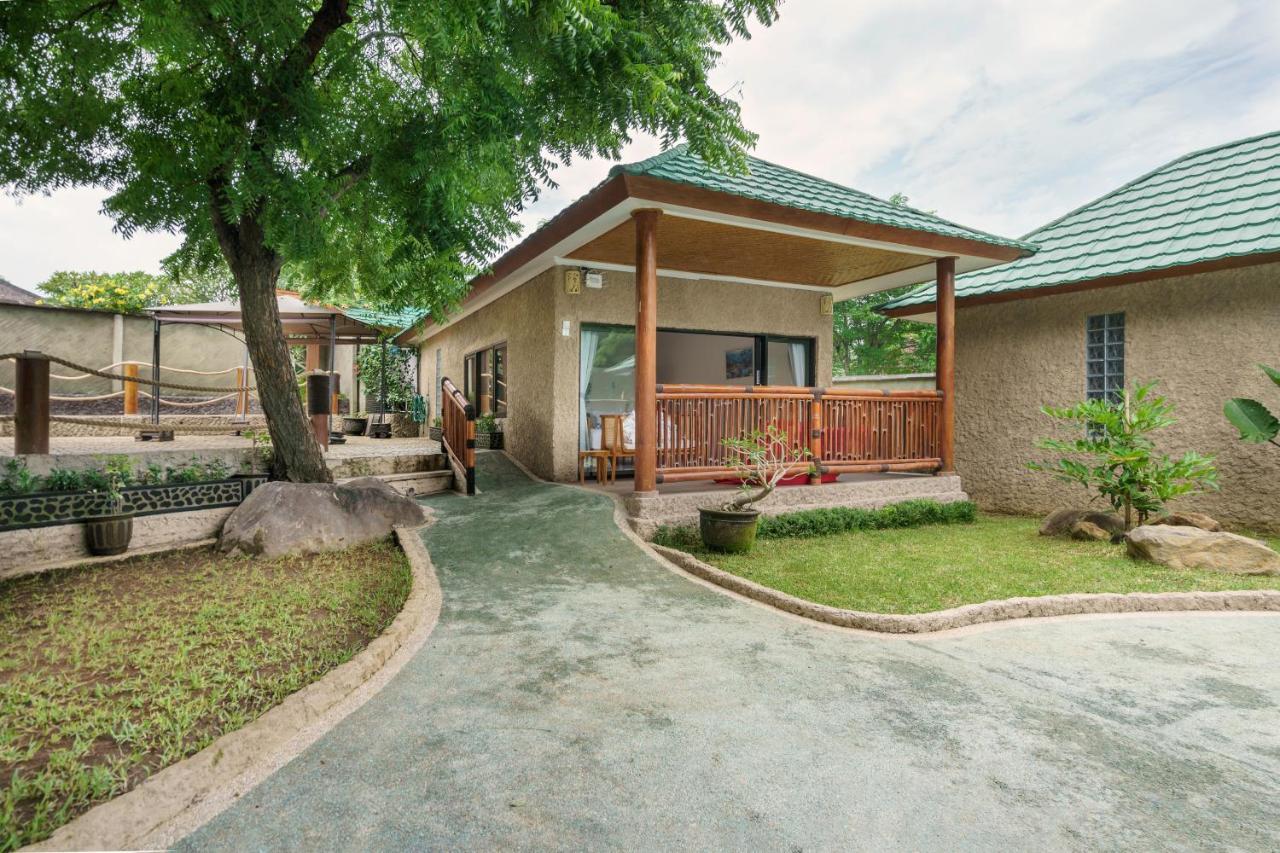 Lunar Dive Resort: Bamboo Villas 库布 外观 照片