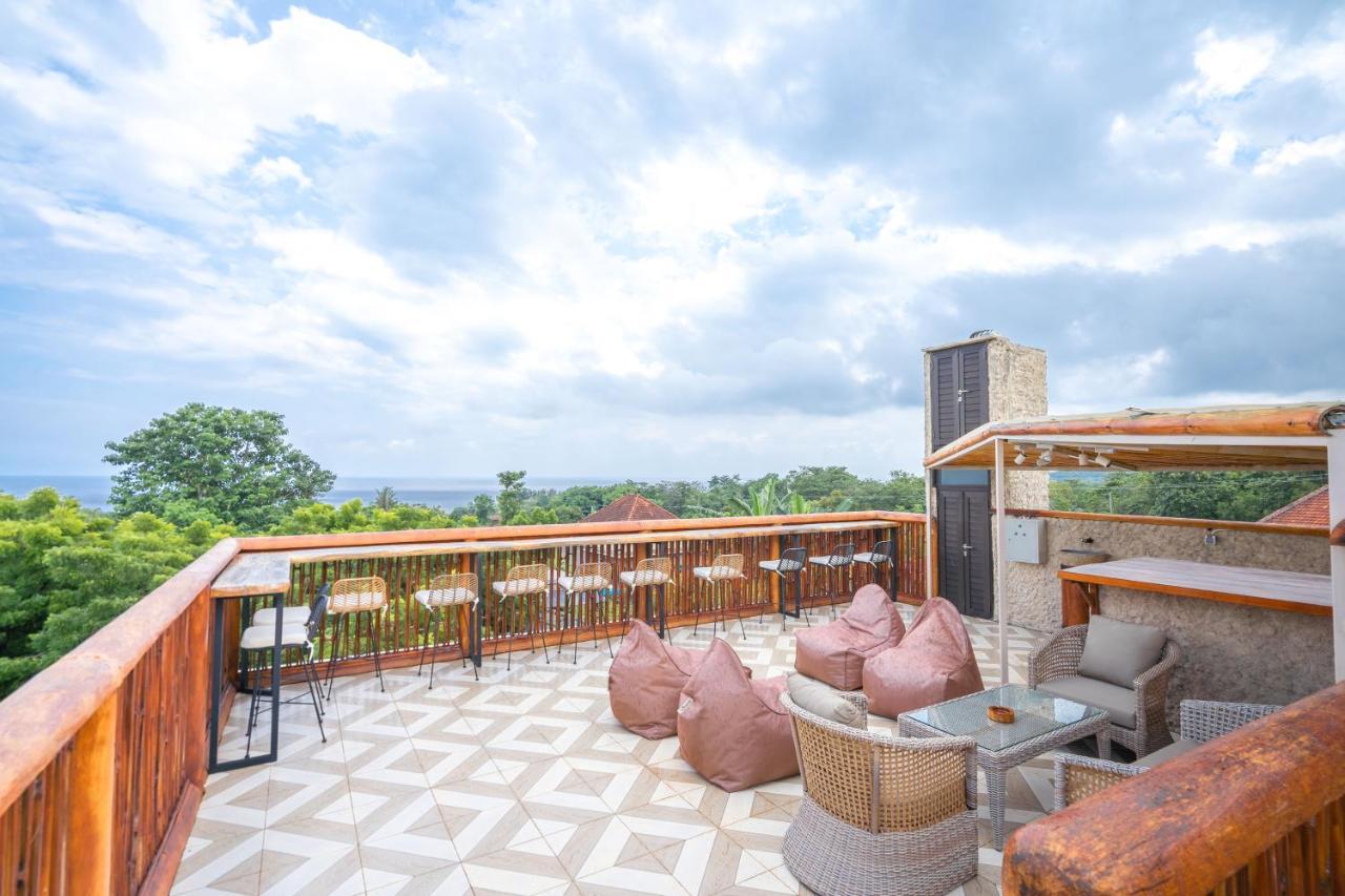 Lunar Dive Resort: Bamboo Villas 库布 外观 照片
