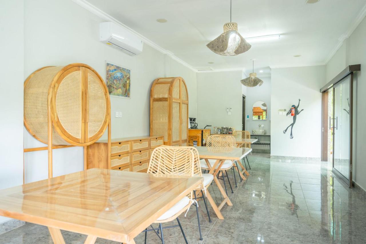 Lunar Dive Resort: Bamboo Villas 库布 外观 照片